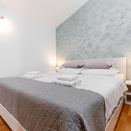 Apartments Gisela Makarska Eksteriør bilde
