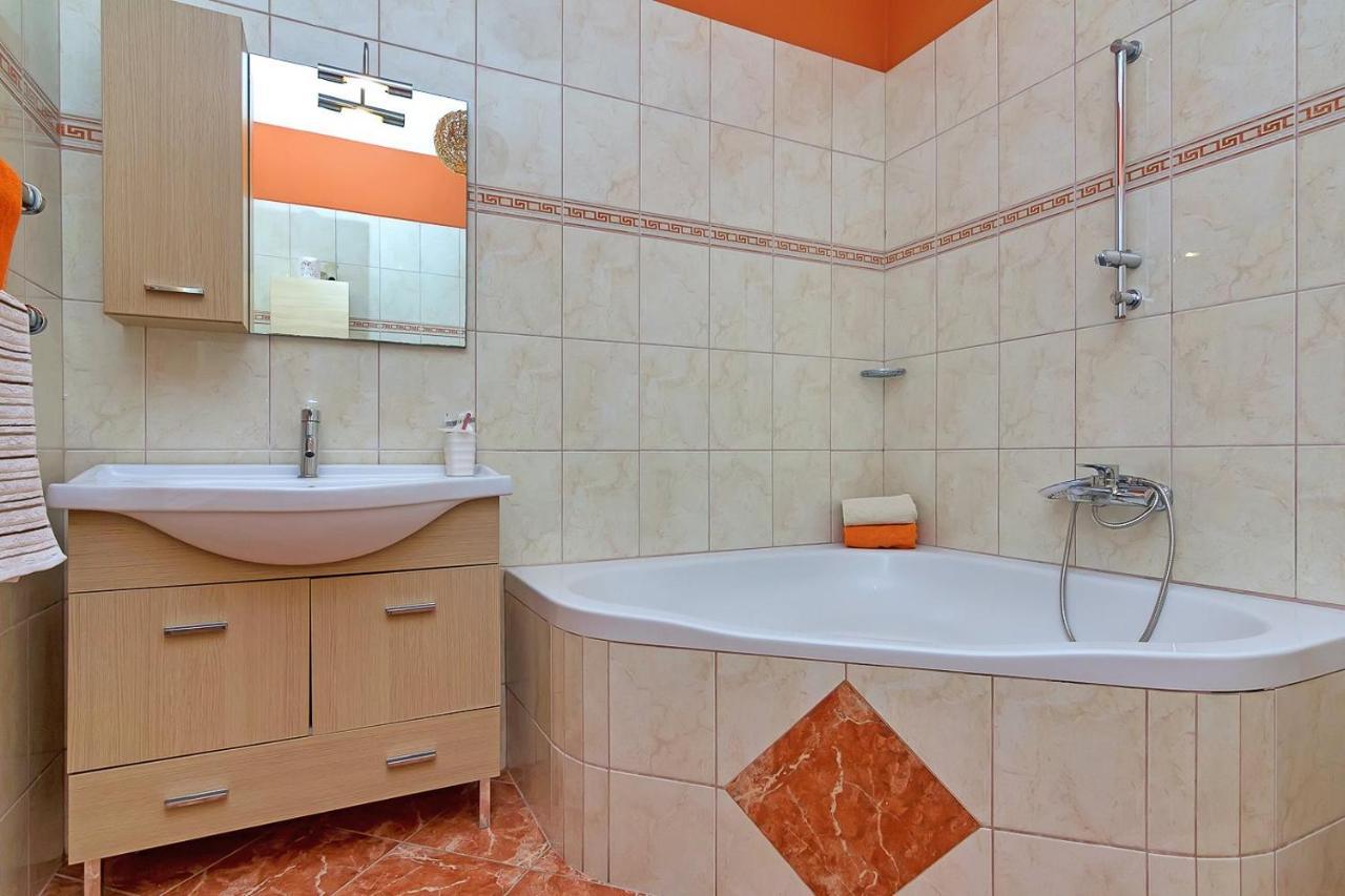 Apartments Gisela Makarska Eksteriør bilde