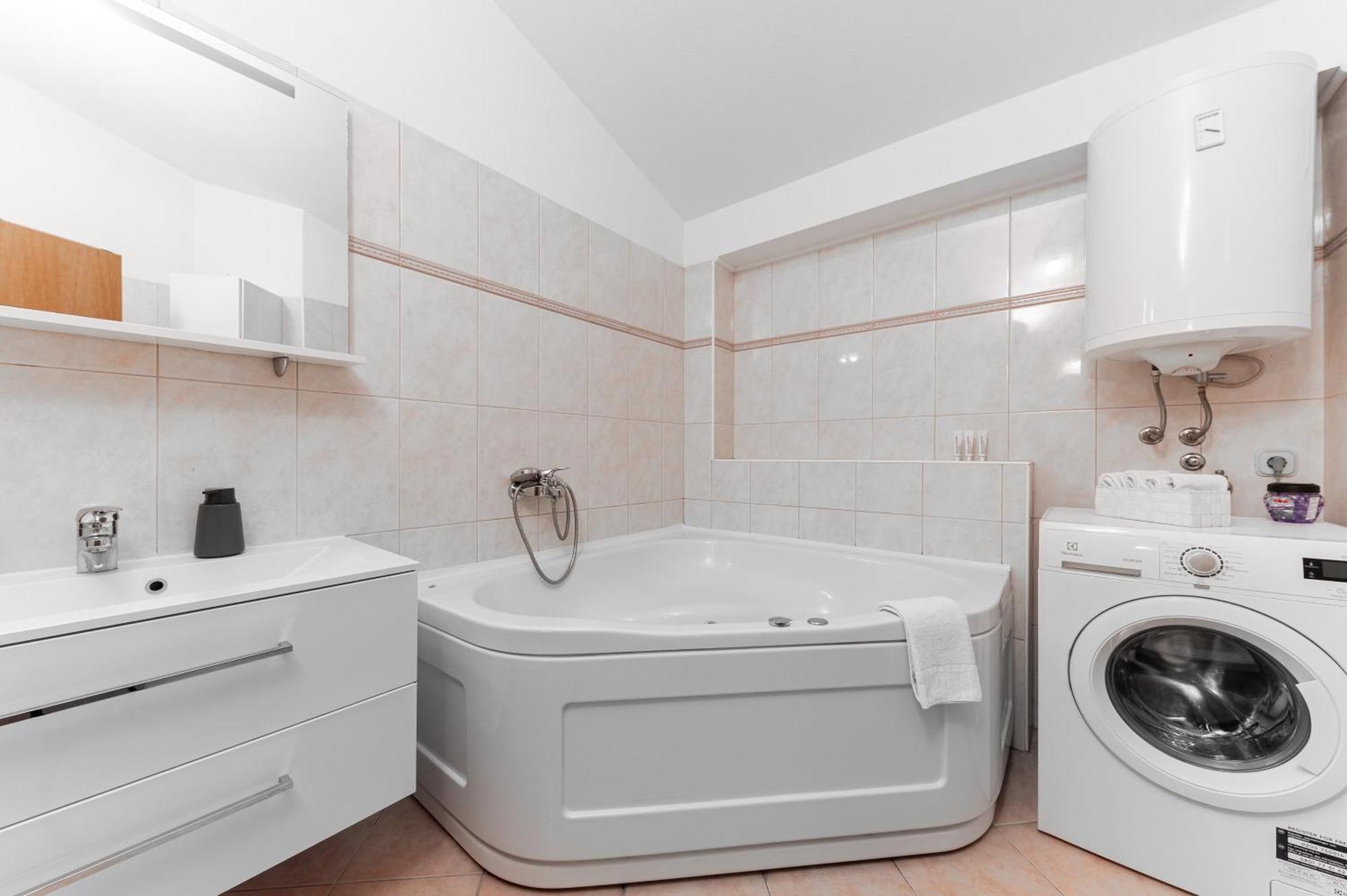 Apartments Gisela Makarska Eksteriør bilde